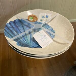 - Beautiful Brand New Set Of Salad  Plates 8.5”Of Melamine Dishwashe…